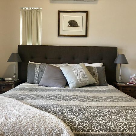 Bed and Breakfast Dunmoylen House Albany Exteriér fotografie